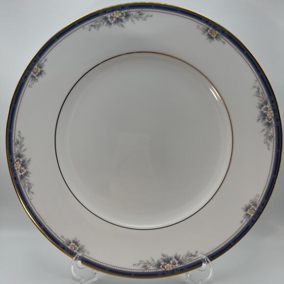 Noritake "Ontario" 10 1/2 Inch Dinner Plate - Mint Condition - Picture 1 of 5